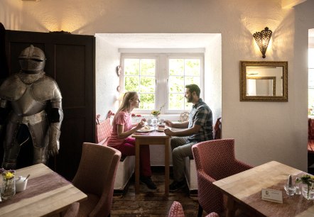 Einkehr im Restaurant Villa Kronenburg, © Eifel Tourismus GmbH, Dominik Ketz Einkehr im Restaurant Villa Kronenburg, © Eifel Tourismus GmbH, Dominik Ketz