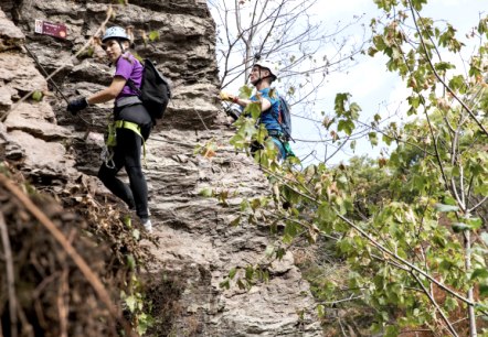 Kasteel Manderscheid via ferrata Afbeelding: phormat.de Bron: GesundLand Vulkaaneifel Licentie: CC BY-SA Kasteel Manderscheid via ferrata Afbeelding: phormat.de Bron: GesundLand Vulkaaneifel Licentie: CC BY-SA