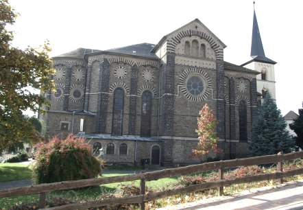Pfarrkirche St. Arnulf, © VG Pellenz/Manea Pfarrkirche St. Arnulf, © VG Pellenz/Manea