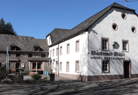 Waldhotel Machtemes Mühle, © Tourist-Information Islek, Ingrid Wirtzfeld Waldhotel Machtemes Mühle, © Tourist-Information Islek, Ingrid Wirtzfeld