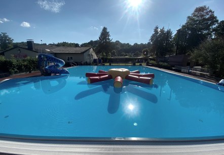 Freibad Körperich Kinderbecken, © Felsenland Südeifel Tourismus GmbH / Anna Carina Krebs Freibad Körperich Kinderbecken, © Felsenland Südeifel Tourismus GmbH / Anna Carina Krebs