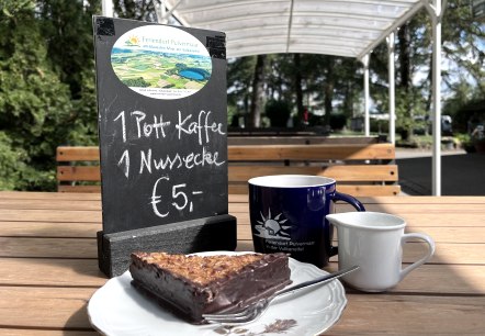 Kaffee und Kuchen, © Feriendorf Pulvermaar Kaffee und Kuchen, © Feriendorf Pulvermaar
