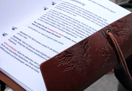 Hier findet ihr die Geschichte und eure Aufgaben aber auch Hilfe. Hier findet ihr die Geschichte und eure Aufgaben aber auch Hilfe.