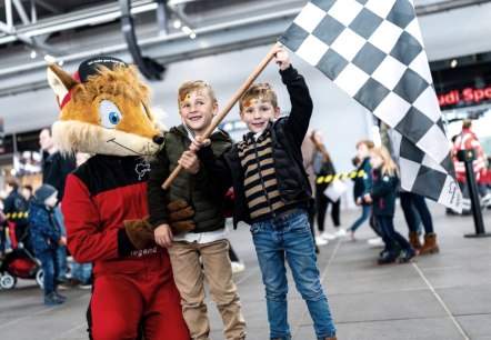 Kids, © KidsmitFuchsPressefotoNuerburgring©Gruppe C Kids, © KidsmitFuchsPressefotoNuerburgring©Gruppe C