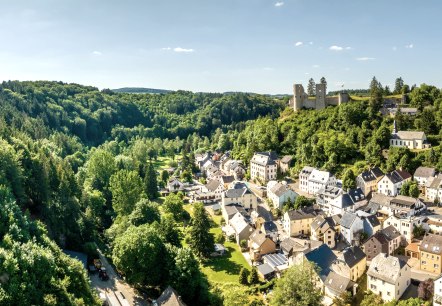 Burg Schönecken, © Eifel Tourismus GmbH, Dominik Ketz.jpg Burg Schönecken, © Eifel Tourismus GmbH, Dominik Ketz.jpg