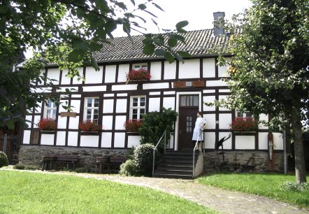 Die "Uraalt Scholl" von außen, © Heimatverein Mützenicht Die "Uraalt Scholl" von außen, © Heimatverein Mützenicht
