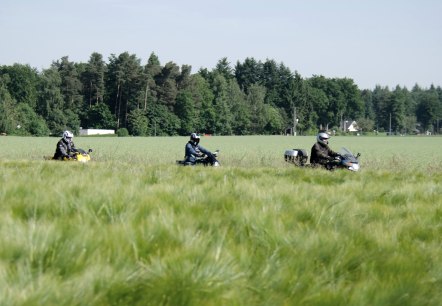 Motorradtouren Eifel: Touren mitten durch grüne Landschaft, © RoadConcept Motorradtouren Eifel: Touren mitten durch grüne Landschaft, © RoadConcept