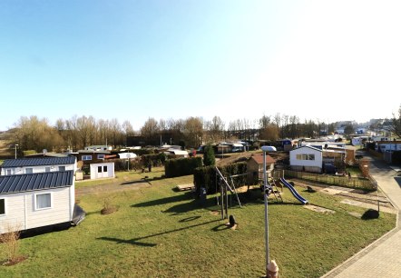 Der Campingplatz mit seinen Häusern, © Campingplatz Jungferweiher Der Campingplatz mit seinen Häusern, © Campingplatz Jungferweiher