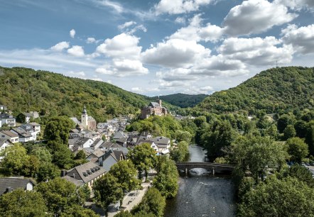 Blick auf Heimbach, © Eifel Tourismus GmbH, Dennis Stratmann Blick auf Heimbach, © Eifel Tourismus GmbH, Dennis Stratmann