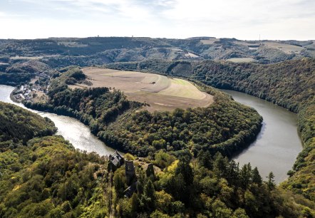 Burg Falkenstein und die Ourschleife, © Eifel Tourismus GmbH, Dominik Ketz Burg Falkenstein und die Ourschleife, © Eifel Tourismus GmbH, Dominik Ketz