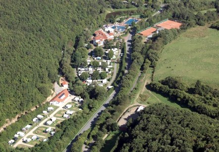 Vue aérienne du Camping In der Enz, © Felsenland Südeifel Tourismus Vue aérienne du Camping In der Enz, © Felsenland Südeifel Tourismus