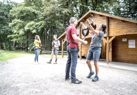 Kletterausrüstung an & Los geht's, © Kreis Düren-Dennis Stratmann Kletterausrüstung an & Los geht's, © Kreis Düren-Dennis Stratmann