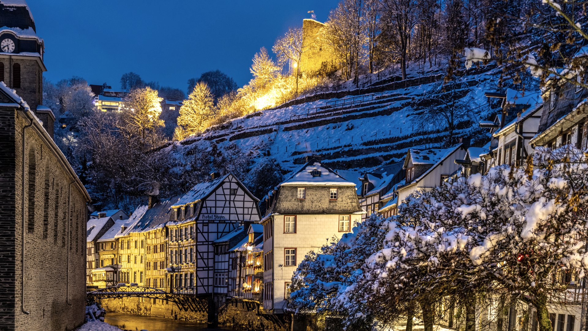 Monschau im Schnee, © Eifel Tourismus GmbH, Dominik Ketz Monschau im Schnee, © Eifel Tourismus GmbH, Dominik Ketz
