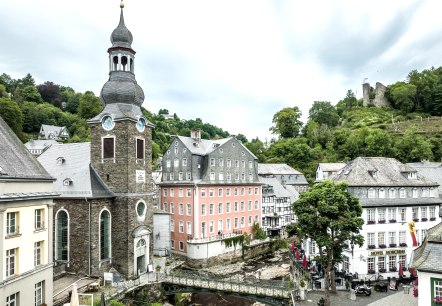 Altstadt Monschau mit Rotem Haus, © Eifel Tourismus GmbH, Dominik Ketz Altstadt Monschau mit Rotem Haus, © Eifel Tourismus GmbH, Dominik Ketz