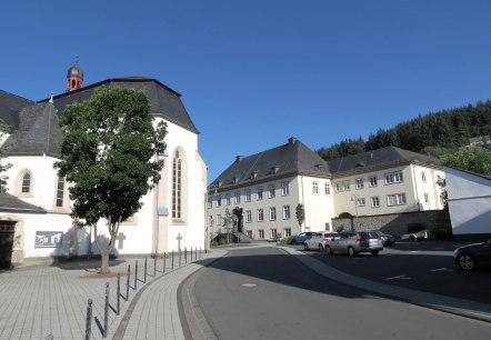 Rückseite der Pfarrkirche, © Tourist-Information Hocheifel-Nürburgring Rückseite der Pfarrkirche, © Tourist-Information Hocheifel-Nürburgring