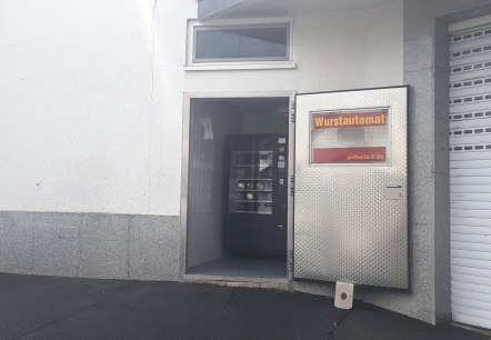 Eingang zum Wurstautomat, © Touristik-Büro Vordereifel Eingang zum Wurstautomat, © Touristik-Büro Vordereifel