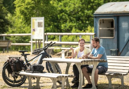 Aire de repos de la piste cyclable de la Kyll, © Eifel Tourismus GmbH, Dominik Ketz Aire de repos de la piste cyclable de la Kyll, © Eifel Tourismus GmbH, Dominik Ketz