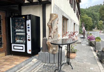 NEU Frischeautomat Lachs-O-Mat, © Sions Eifeler Räucherkammer NEU Frischeautomat Lachs-O-Mat, © Sions Eifeler Räucherkammer