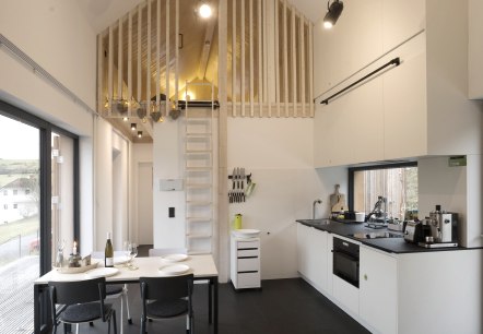 Living room with kitchen, © ATTIA FOTOGRAFIE Living room with kitchen, © ATTIA FOTOGRAFIE