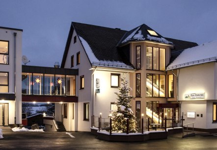 Hotel Haus Hubertus im Winter, Winterspelt, © Hotel Haus Hubertus, Marcel Jänen Hotel Haus Hubertus im Winter, Winterspelt, © Hotel Haus Hubertus, Marcel Jänen