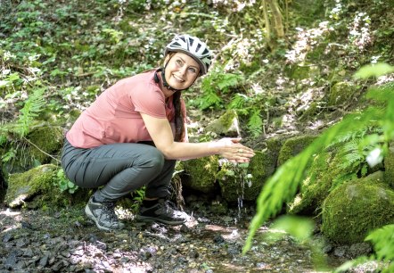 Rafraîchissement à la source du Nettepark, © Eifel Tourismus GmbH/Dominik Ketz Rafraîchissement à la source du Nettepark, © Eifel Tourismus GmbH/Dominik Ketz