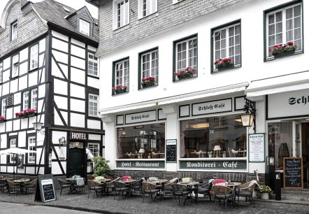 Schloss Café Außenansicht, © Achim Pröpper Schloss Café Außenansicht, © Achim Pröpper