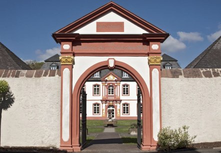 Eingangsportal, © Tourist-Information Bitburger Land Eingangsportal, © Tourist-Information Bitburger Land