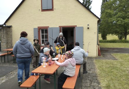 Bow making course, © TI Bitburger Land Bow making course, © TI Bitburger Land