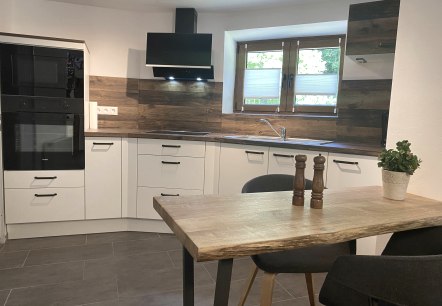 moderne Küche, © Ferienwohnung im Brohlbachtal moderne Küche, © Ferienwohnung im Brohlbachtal