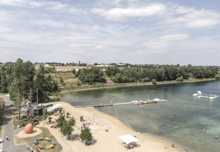 Badestrand und Bootsverleih im Seepark Zülpich, © Eifel Tourismus GmbH, Tobias Vollmer-gefördert durch REACT-EU Badestrand und Bootsverleih im Seepark Zülpich, © Eifel Tourismus GmbH, Tobias Vollmer-gefördert durch REACT-EU