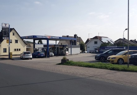 Autodienst und Tankstelle Spitzley, © Foto: Svenja Schulze-Entrup, Quelle: Touristik-Büro Vordereifel Autodienst und Tankstelle Spitzley, © Foto: Svenja Schulze-Entrup, Quelle: Touristik-Büro Vordereifel