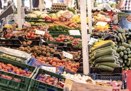 Weekly market, © Eifel Tourismus GmbH, Tobias Vollmer Weekly market, © Eifel Tourismus GmbH, Tobias Vollmer