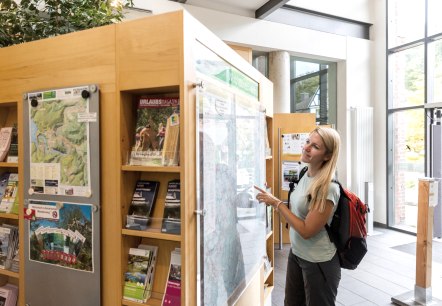 Holen Sie sich Informationen zur Region, © Eifel Tourismus GmbH, AR, Shapefruit AG Holen Sie sich Informationen zur Region, © Eifel Tourismus GmbH, AR, Shapefruit AG