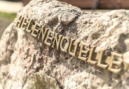 Schriftzug Helenenquelle, © Eifel Tourismus GmbH, Dominik Ketz Schriftzug Helenenquelle, © Eifel Tourismus GmbH, Dominik Ketz