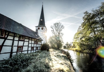 Church in Olef on the Eifelsteig trail, © Eifel Tourismus GmbH, D. Ketz Church in Olef on the Eifelsteig trail, © Eifel Tourismus GmbH, D. Ketz
