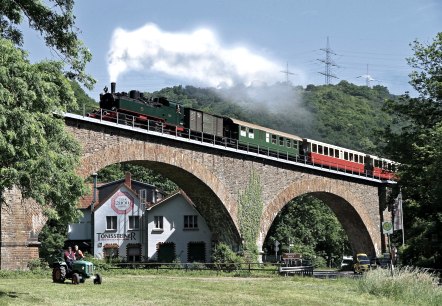 Volcano Express Viaduct, © Walter Brueck Volcano Express Viaduct, © Walter Brueck