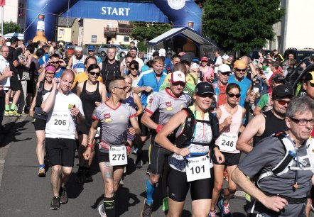 Läufergruppe, © Eifelmarathon e.V. Läufergruppe, © Eifelmarathon e.V.