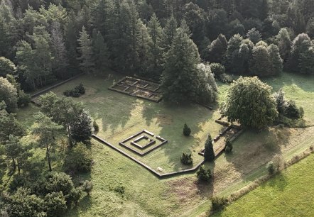 Juddekirchhof Luftaufnahme, © Michael Schweitzer Juddekirchhof Luftaufnahme, © Michael Schweitzer