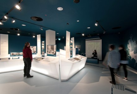 Ausstellungsraum Bestimmung Herrenmensch, © Vogelsang IP-Roman Hövel Ausstellungsraum Bestimmung Herrenmensch, © Vogelsang IP-Roman Hövel