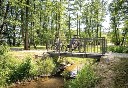 Kurpark Stadtkyll mit Fahrrad, © Eifel Tourismus GmbH, Dominik Ketz Kurpark Stadtkyll mit Fahrrad, © Eifel Tourismus GmbH, Dominik Ketz