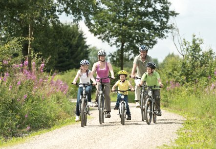 Radtouren mit Kindern in der Eifel: Entspannt auf alten Bahntrassen oder Flussradwegen fernab vom Straßenverkehr., © vennbahn.eu Radtouren mit Kindern in der Eifel: Entspannt auf alten Bahntrassen oder Flussradwegen fernab vom Straßenverkehr., © vennbahn.eu