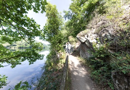 Entlang des Staubecken Heimbach, © Eifel-Tourismus GmbH, A. Röser shapefruit AG Entlang des Staubecken Heimbach, © Eifel-Tourismus GmbH, A. Röser shapefruit AG