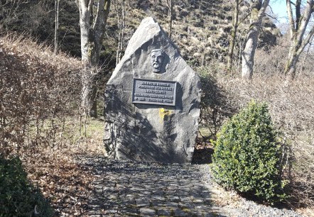 Gedenkstein Johann Anton Zinnen, © Felsenland Südeifel Tourismus GmbH Gedenkstein Johann Anton Zinnen, © Felsenland Südeifel Tourismus GmbH