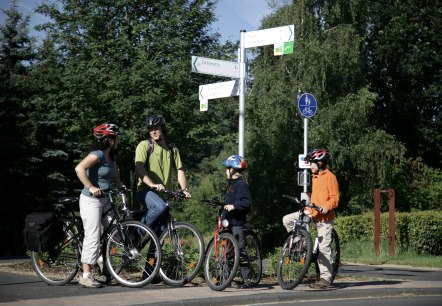 Eifel-Ardennen-Radweg Prüm-Pronsfeld, © Tourist-Information Prümer Land/Eifel Tourismus GmbH Eifel-Ardennen-Radweg Prüm-Pronsfeld, © Tourist-Information Prümer Land/Eifel Tourismus GmbH