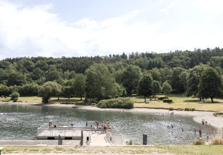 Die Naturbadestelle am Eiserbachsee, © Eifel Tourismus GmbH_Tobias Vollmer Die Naturbadestelle am Eiserbachsee, © Eifel Tourismus GmbH_Tobias Vollmer
