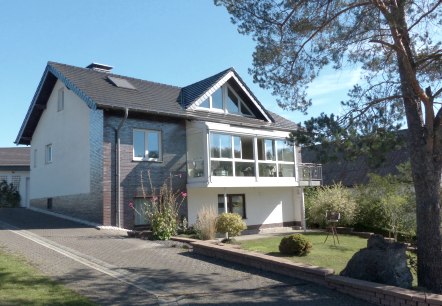 Haus von vorne Haus von vorne