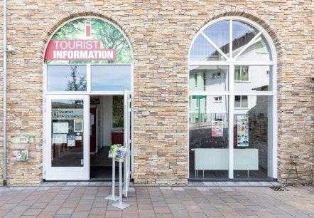 Tourist Information im Resort Eifeler Tor, © Eifel Tourismus GmbH, AR - shapefruit AG Tourist Information im Resort Eifeler Tor, © Eifel Tourismus GmbH, AR - shapefruit AG