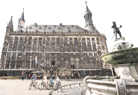 Rathausplatz Aachen, © vennbahn.eu Rathausplatz Aachen, © vennbahn.eu