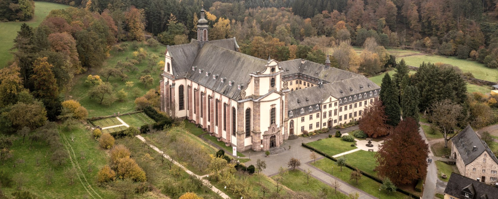Uitzicht op de abdij van Himmerod, © Eifel Tourismus GmbH, D. Ketz