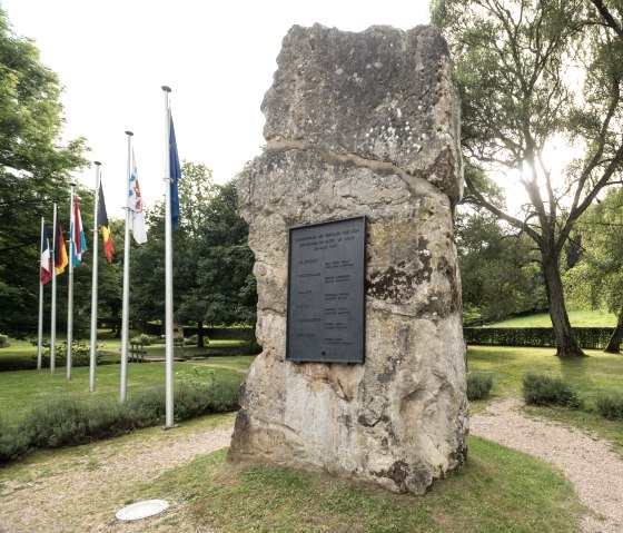 Point des trois frontières - Monument européen d'Ouren sur la Nat'Our Route 1, © Eifel Tourismus GmbH, D. Ketz